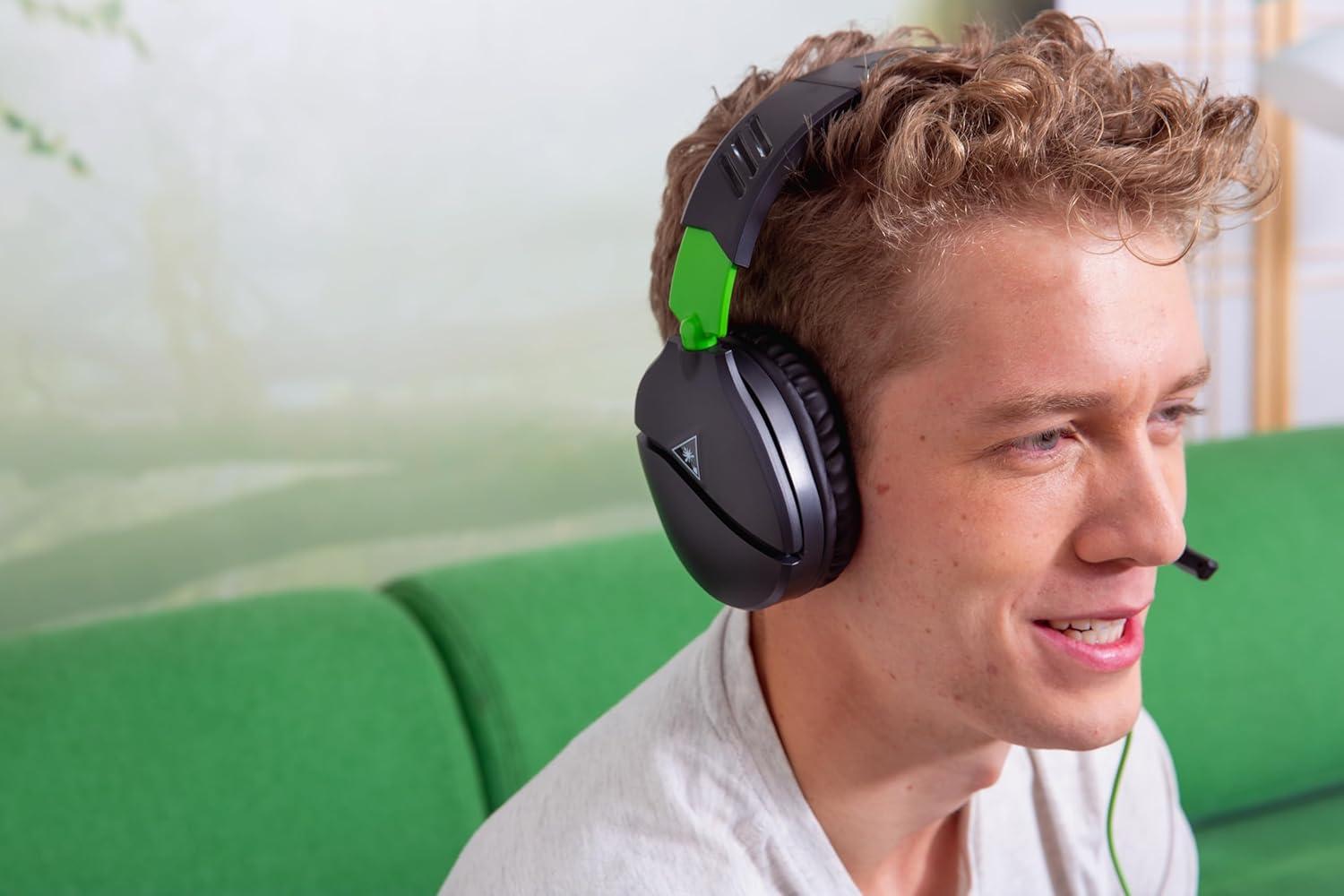 image:imageTurtle Beach Recon 70 Multiplatform Gaming Headset for PS5 PS4 Xbox Series XS Xbox One PC amp Mobile w 35mm Wired Connection FliptoMute Mic 40mm Speakers Lightweight Design WhiteBlack and Green